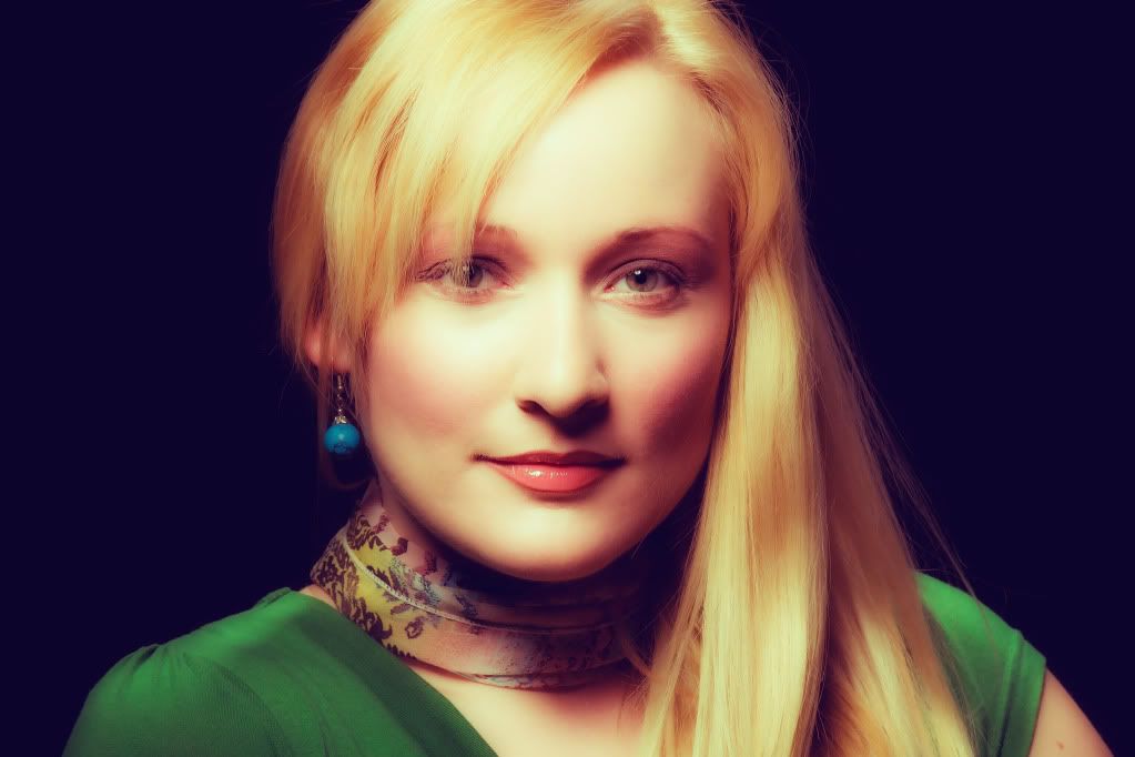 http://i148.photobucket.com/albums/s2/Liddell2007_2007/Char_Beautyv1.jpg