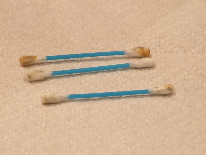 AC12-Q-Tips-s.jpg