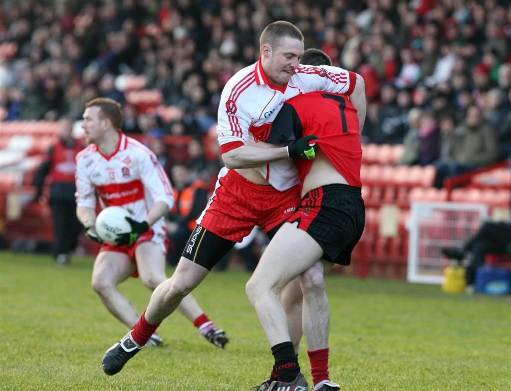 IMAGE: http://i148.photobucket.com/albums/s33/dessie12/gaelic/Derryvdown2412010mcKennacup143Large.jpg