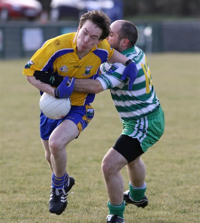 IMAGE: http://i148.photobucket.com/albums/s33/dessie12/gaelic/wolfhoundsvFaughenvalecup2822010-1.jpg