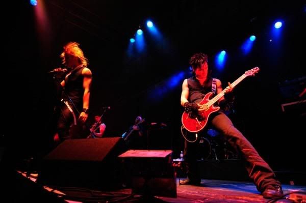 l_9edb14662a3441b0a4487bbdf62716c5.jpg picture by bibi_blub