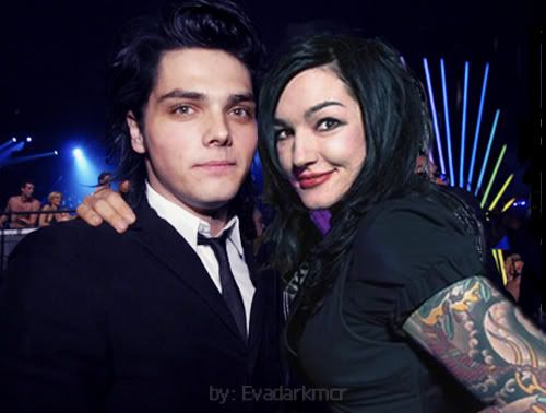 Gerard Way and Lyn-Z Pictures, Images and Photos