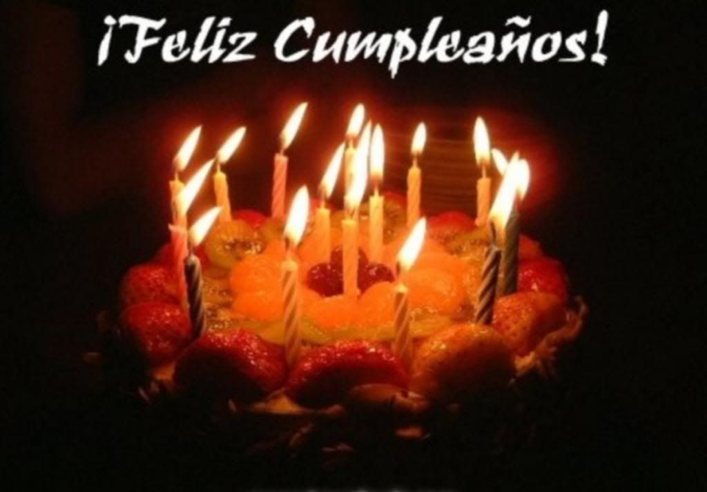 http://i148.photobucket.com/albums/s7/GGMB_album/Felizcumpleantildeos_zpsb644045b.jpg