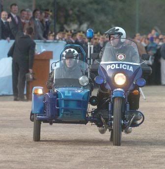 http://i148.photobucket.com/albums/s7/GGMB_album/SIDECAR-1.jpg